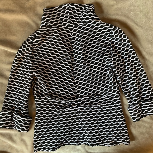Joseph Ribkoff Zipped Graphic Black + White Jacket - Picture 7 of 7